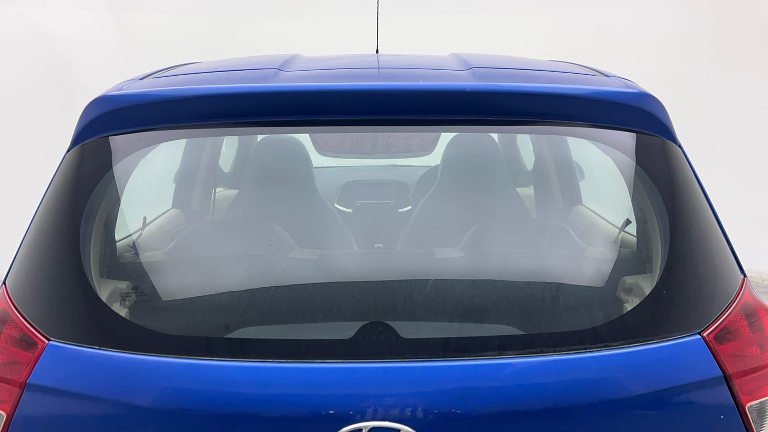 Used 2020 Hyundai Santro Sportz AMT Petrol Automatic exterior BACK WINDSHIELD VIEW