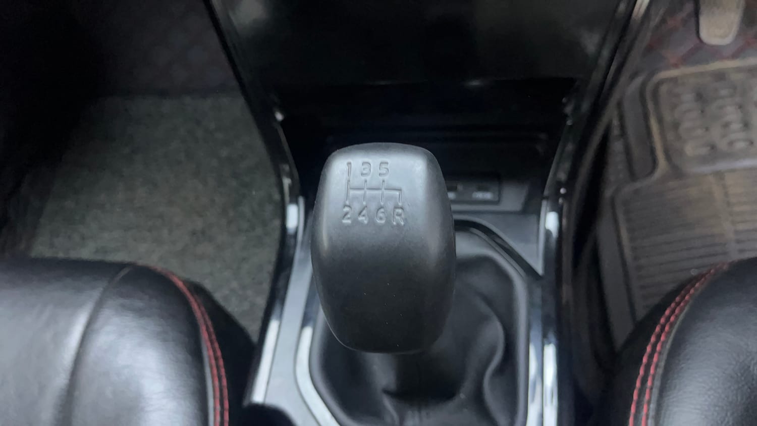 Used 2024 Tata Nexon Creative Plus S 1.5 Revotorq Diesel 6MT Diesel Manual interior GEAR  KNOB VIEW