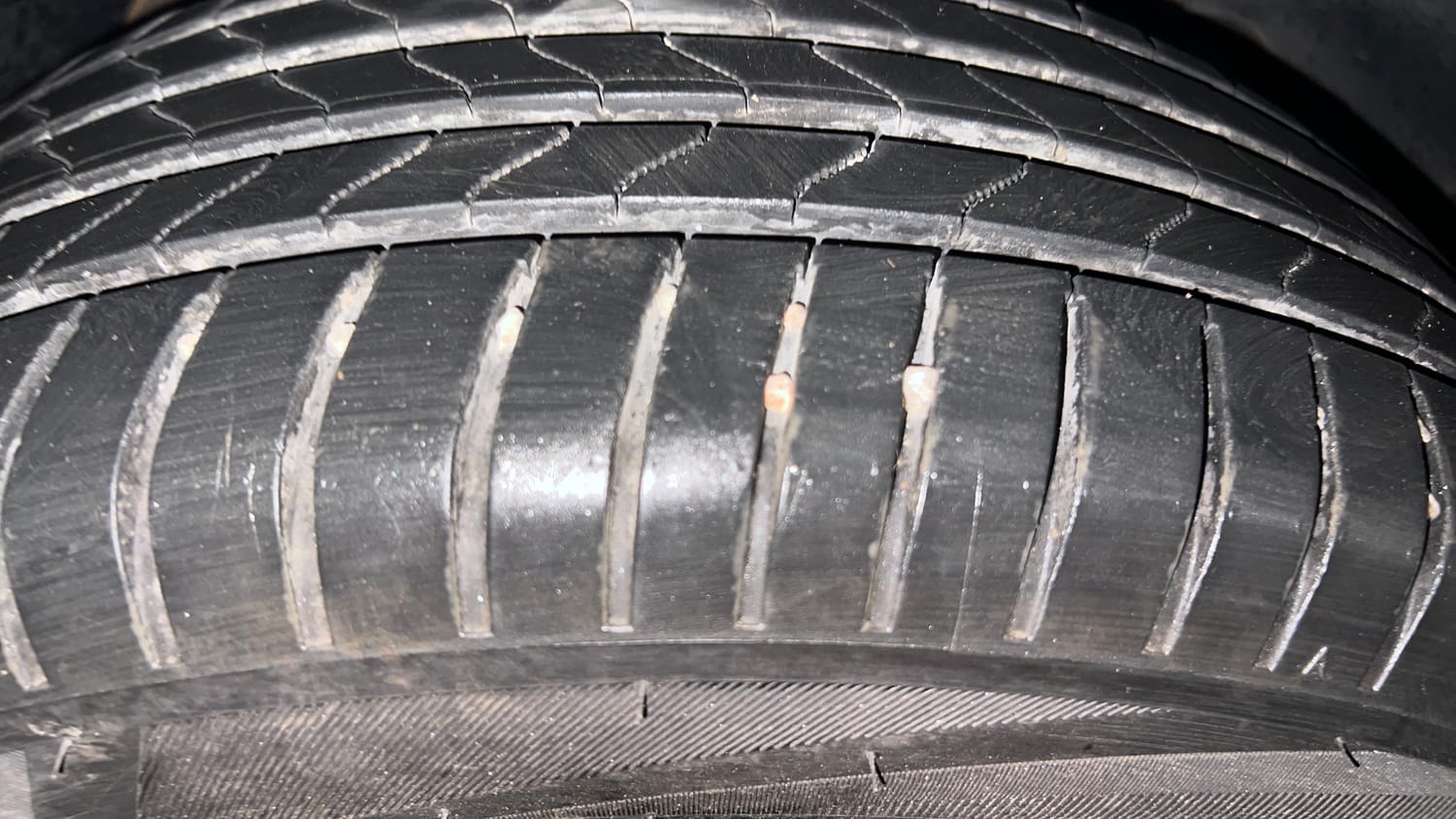 Used 2023 Tata Nexon XZ Plus Petrol Manual tyres RIGHT FRONT TYRE TREAD VIEW