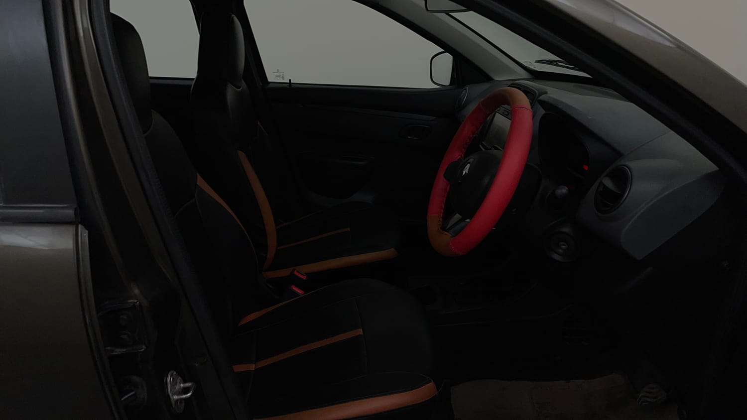 Used 2017 Renault Kwid 1.0 RXT AMT Petrol Automatic interior RIGHT SIDE FRONT DOOR CABIN VIEW