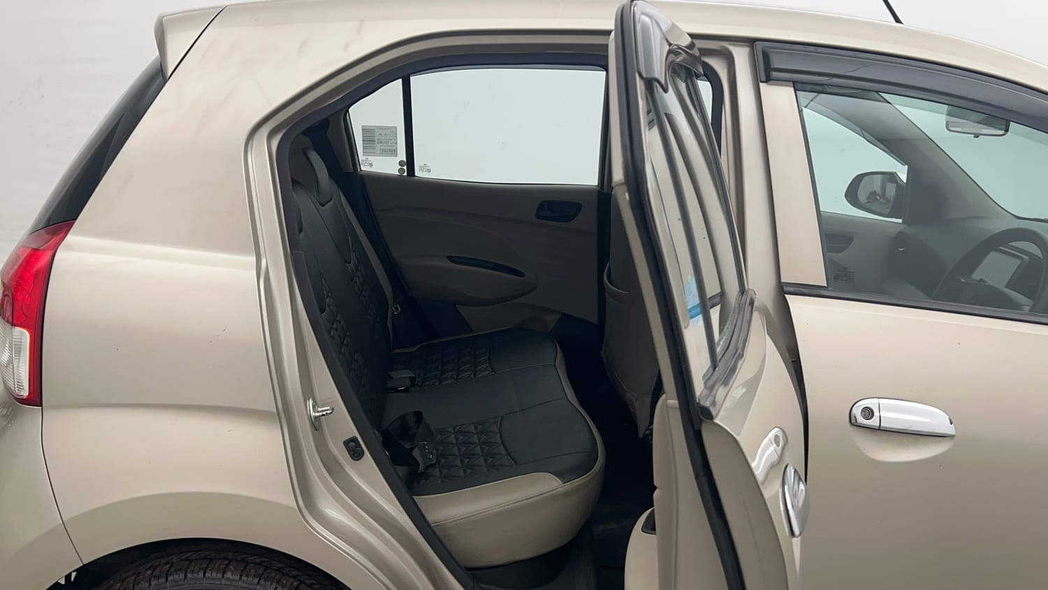 Used 2022 Hyundai Santro Sportz Petrol Manual interior RIGHT SIDE REAR DOOR CABIN VIEW