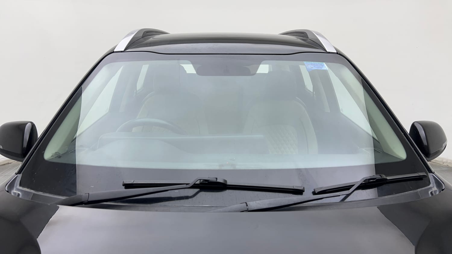 Used 2023 Kia Sonet Aurochs Edition 1.0 Petrol 7DCT Petrol Automatic exterior FRONT WINDSHIELD VIEW