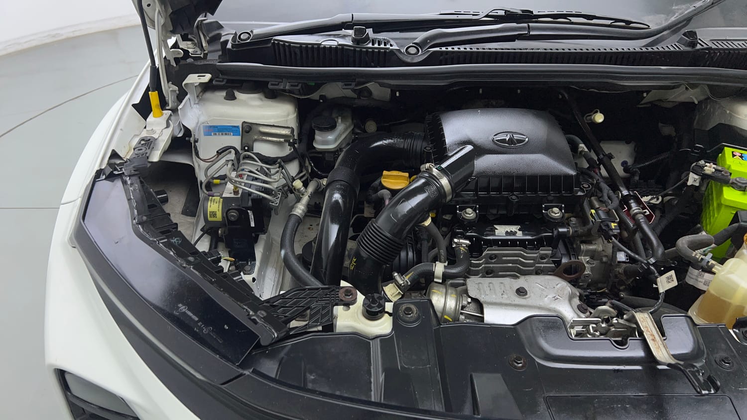 Used 2023 Tata Nexon Creative Plus 1.2 Revotron Petrol 6MT Petrol Manual engine ENGINE RIGHT SIDE VIEW