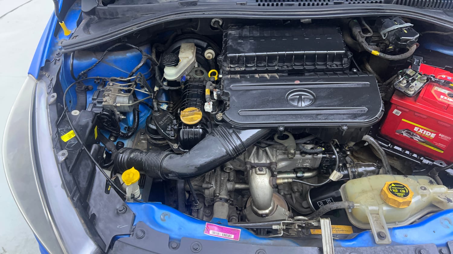 Used 2020 Tata Tiago XT Petrol Manual engine ENGINE RIGHT SIDE VIEW