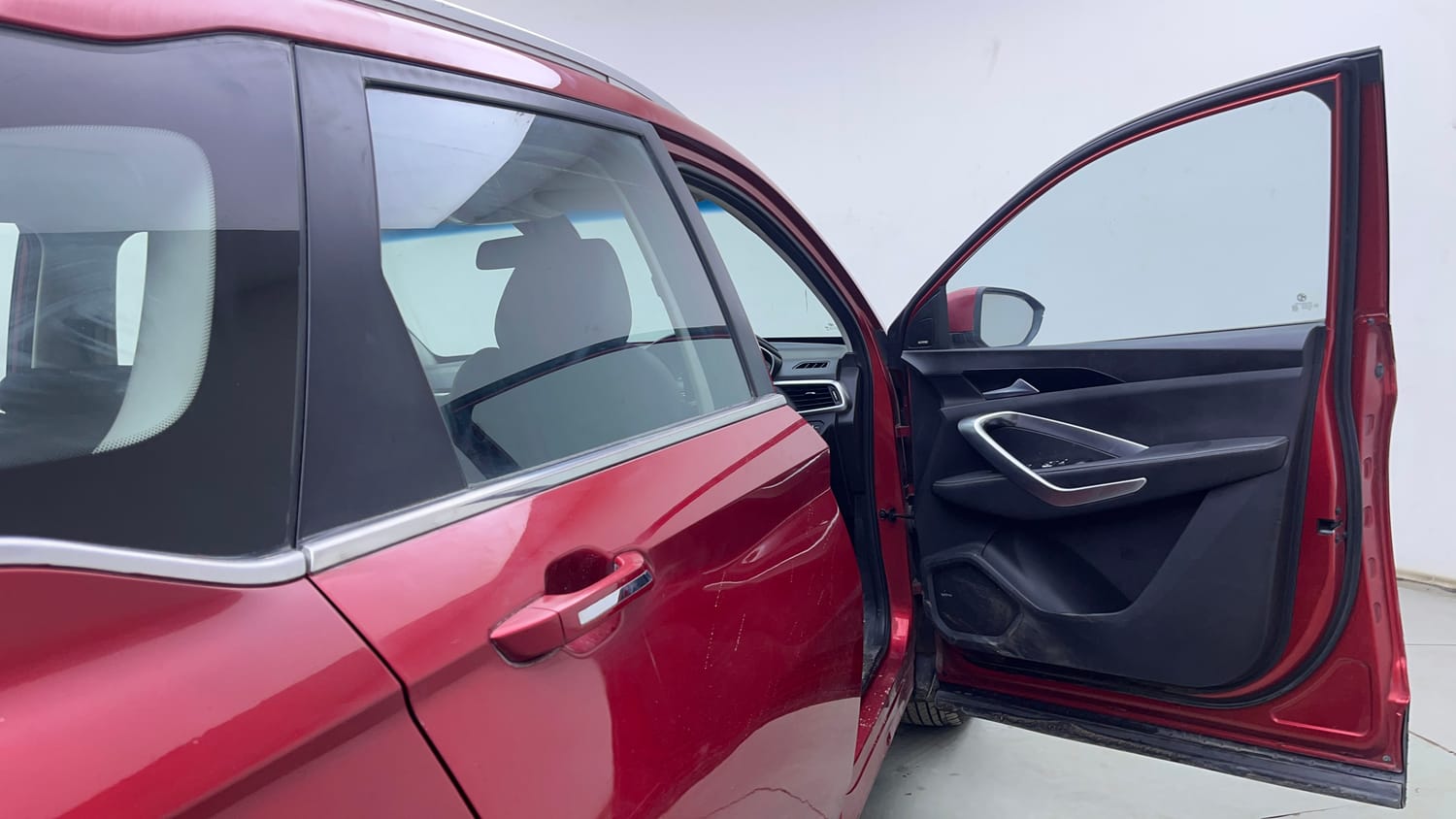 Used 2020 MG Motors Hector Sharp 1.5 DCT Petrol Petrol Automatic interior RIGHT FRONT DOOR OPEN VIEW