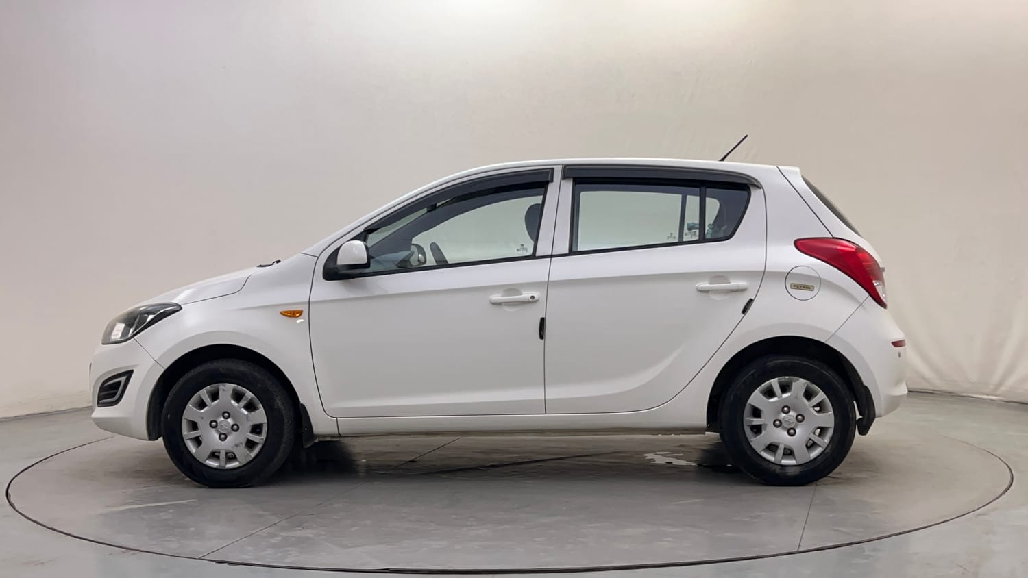 Used 2012 Hyundai i20 Era 1.2 Petrol Manual exterior LEFT SIDE VIEW