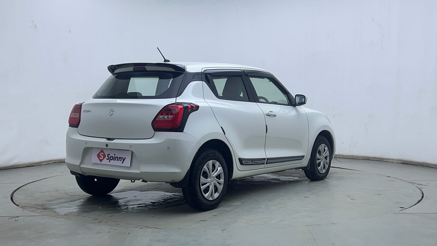 Used 2022 Maruti Suzuki Swift VXi Petrol Manual exterior RIGHT REAR CORNER VIEW