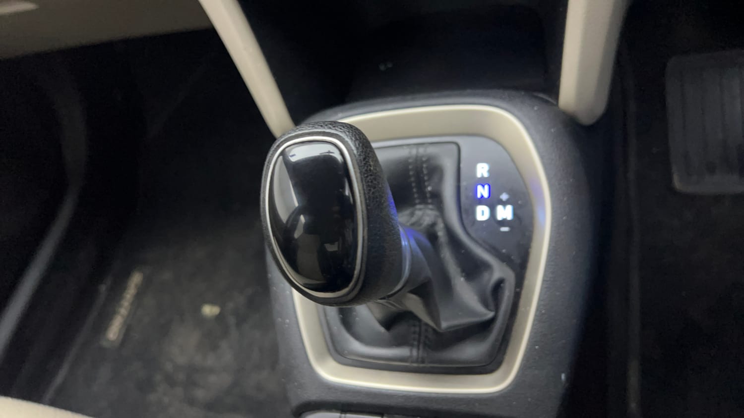 Used 2020 Hyundai Santro Sportz AMT Petrol Automatic interior GEAR  KNOB VIEW