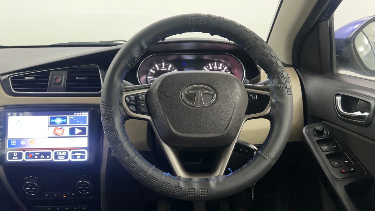 Used 2015 Tata Zest XT Petrol Petrol Manual interior STEERING VIEW