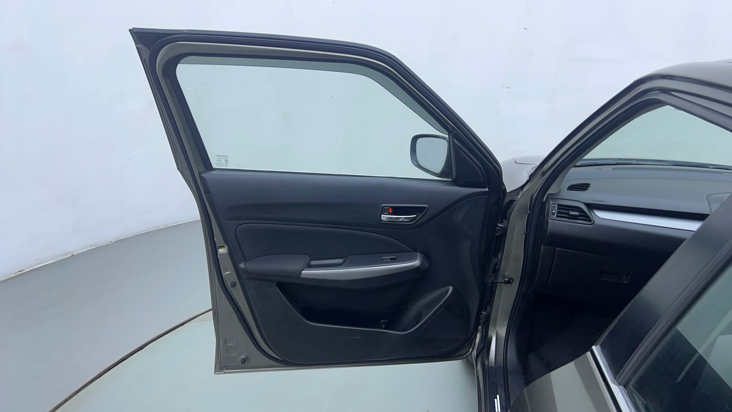 Used 2023 Maruti Suzuki Swift ZXi Petrol Manual interior LEFT FRONT DOOR OPEN VIEW