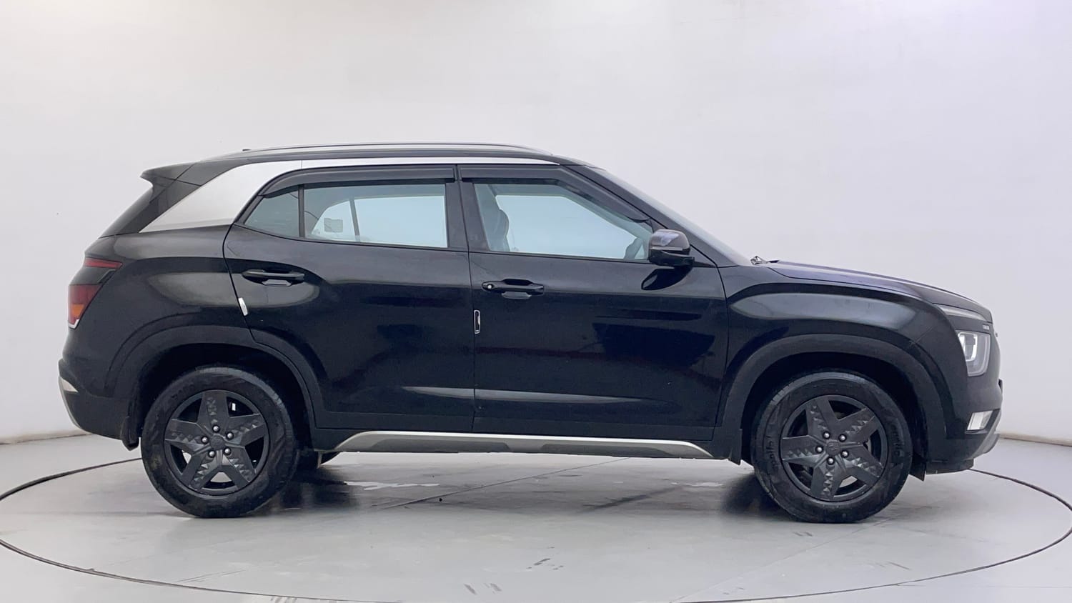 Used 2022 Hyundai Creta S 1.5 Petrol Petrol Manual exterior RIGHT SIDE VIEW