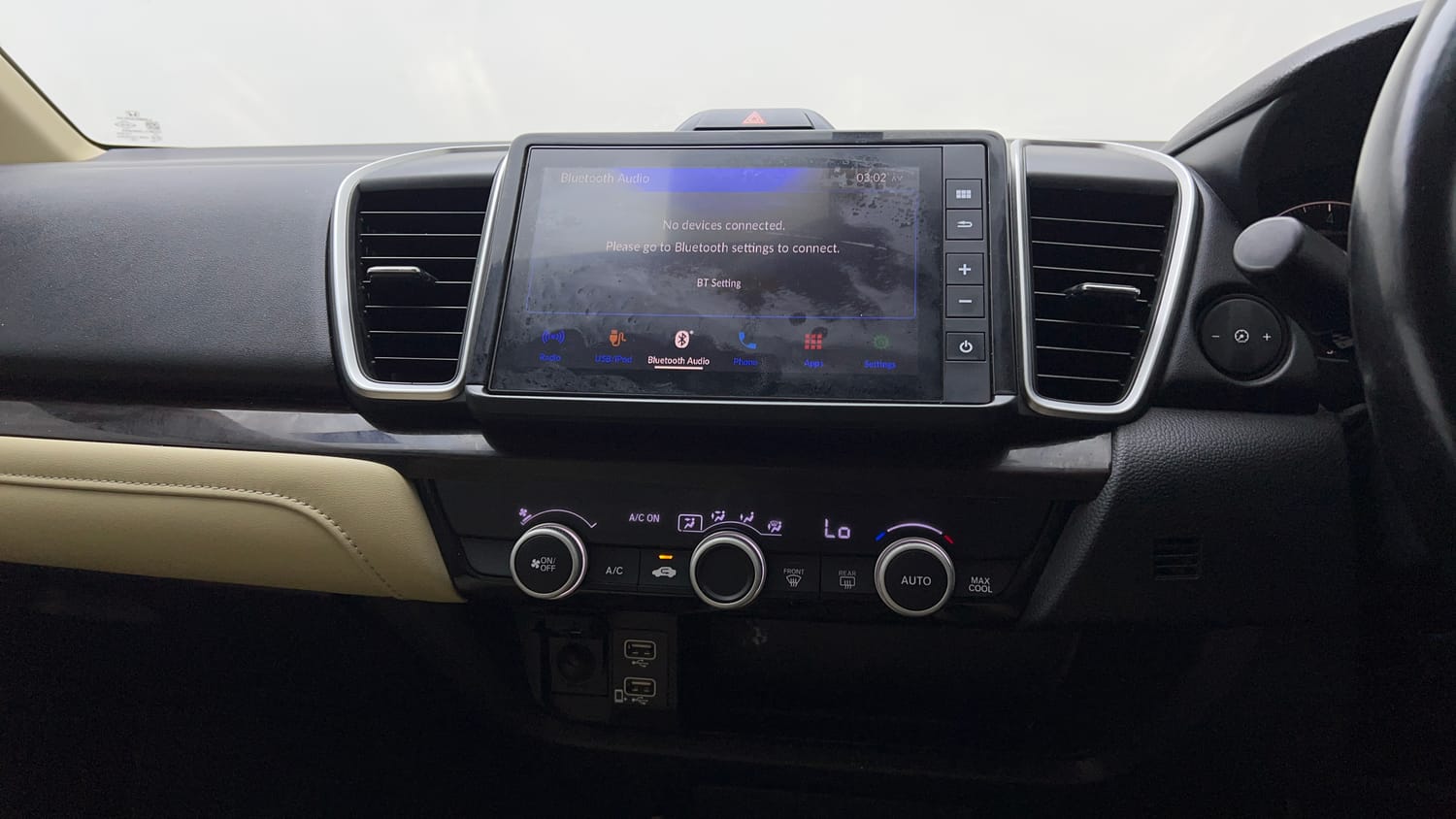Used 2021 Honda City ZX Petrol Petrol Manual interior MUSIC SYSTEM & AC CONTROL VIEW