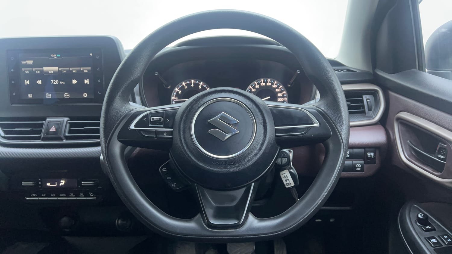 Used 2023 Maruti Suzuki Fronx Delta Plus 1.2L AGS Petrol Automatic interior STEERING VIEW