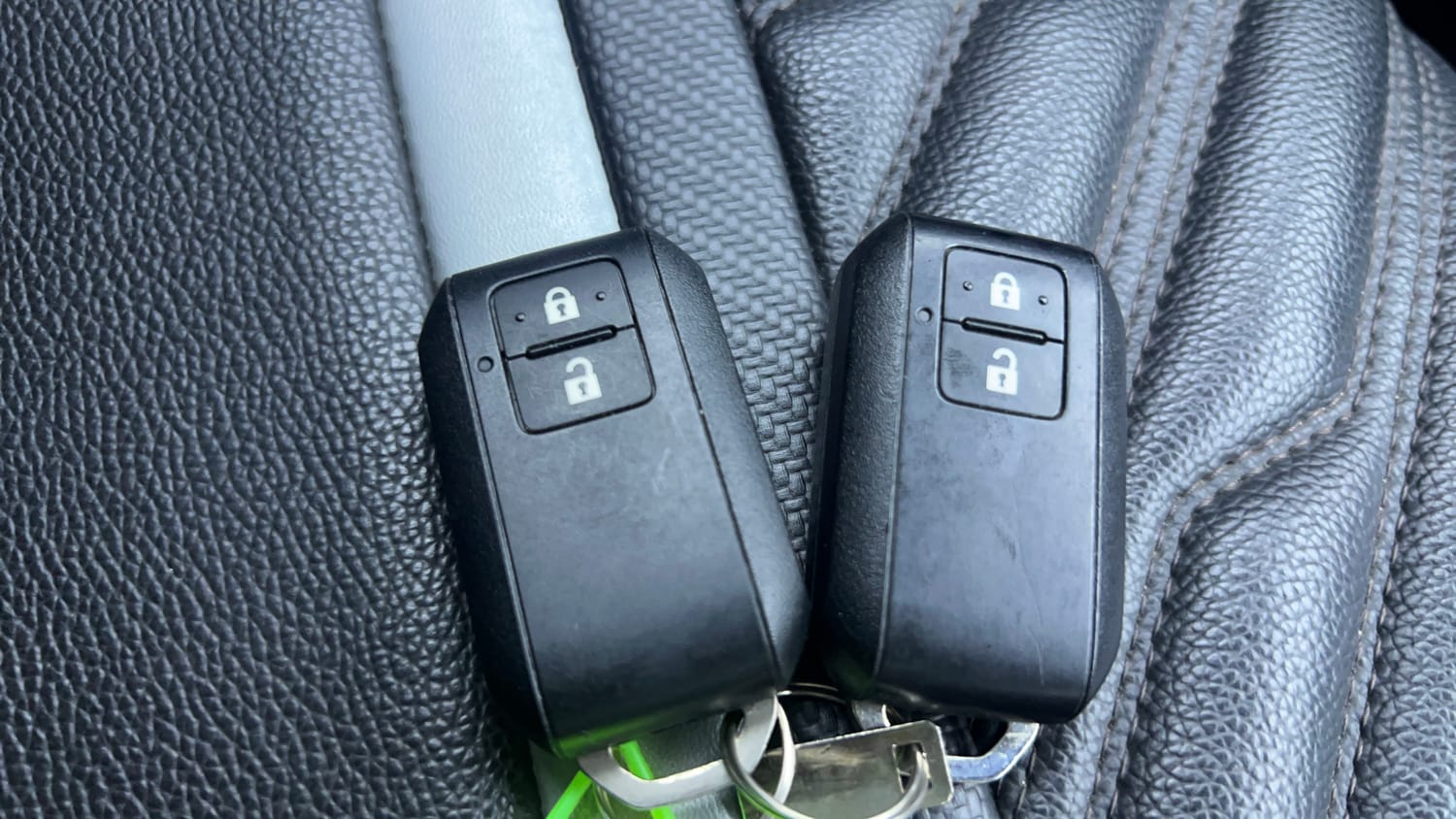 Used 2023 Maruti Suzuki Swift ZXi Petrol Manual extra CAR KEY VIEW