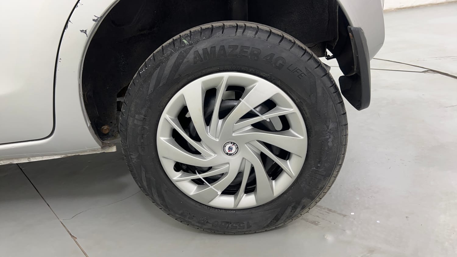 Used 2018 Datsun Redi-GO S Petrol Manual tyres LEFT REAR TYRE RIM VIEW