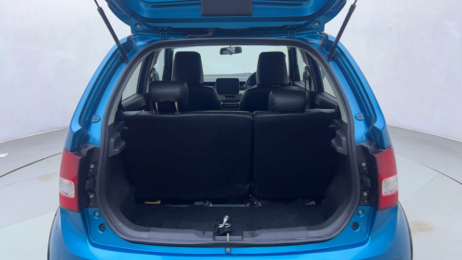Used 2022 Maruti Suzuki Ignis Alpha 1.2 AMT Petrol Automatic interior DICKY INSIDE VIEW