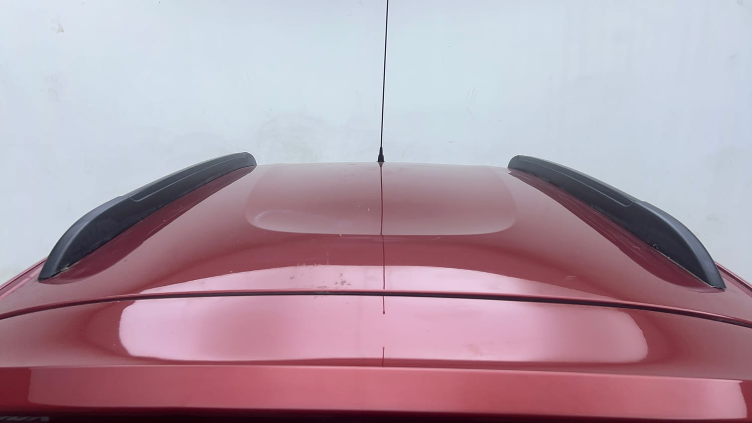 Used 2017 Renault Kwid 1.0 RXT AMT Opt Petrol Automatic exterior EXTERIOR ROOF VIEW