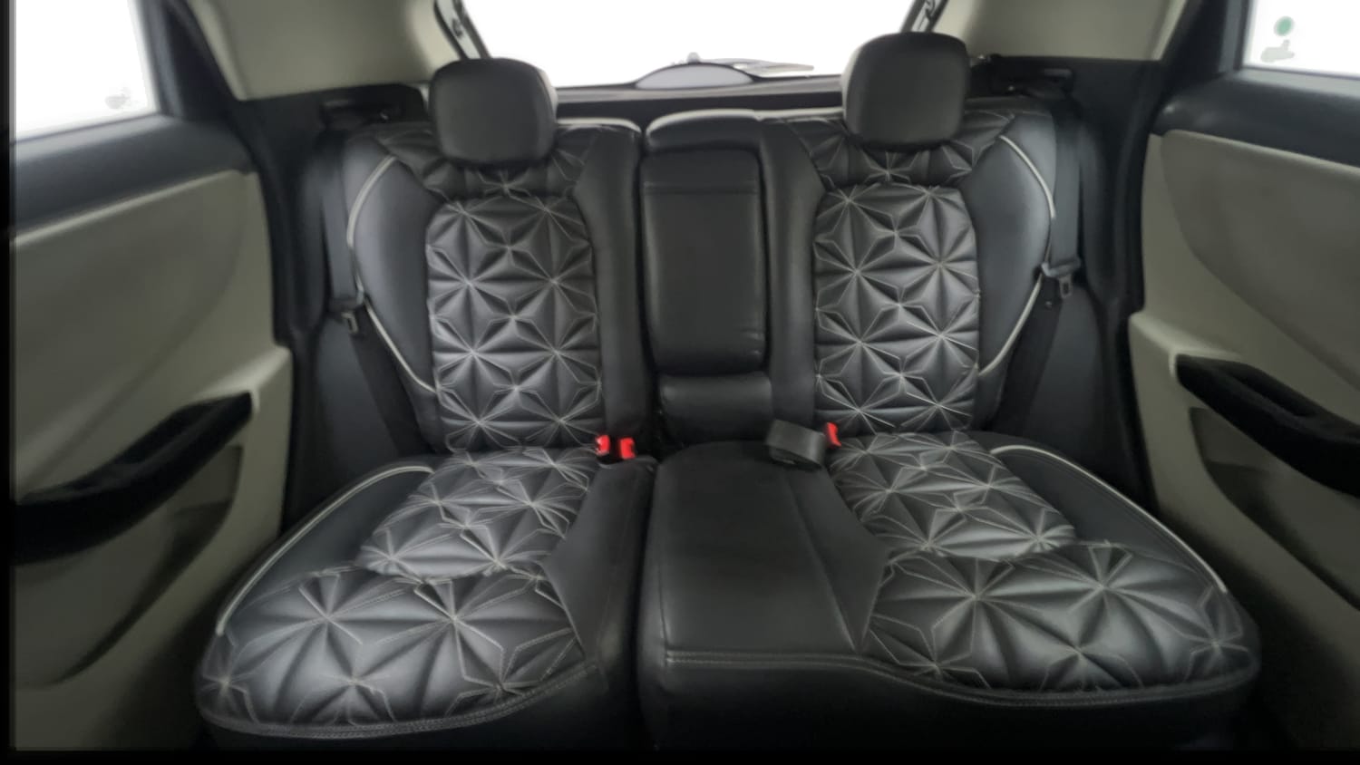 Used 2021 Tata Nexon XZ Plus Petrol Manual interior REAR SEAT CONDITION VIEW