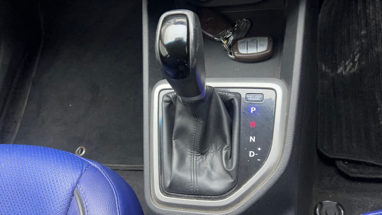 Used 2016 Hyundai Creta 1.6 SX Plus AT Petrol Petrol Automatic interior GEAR  KNOB VIEW