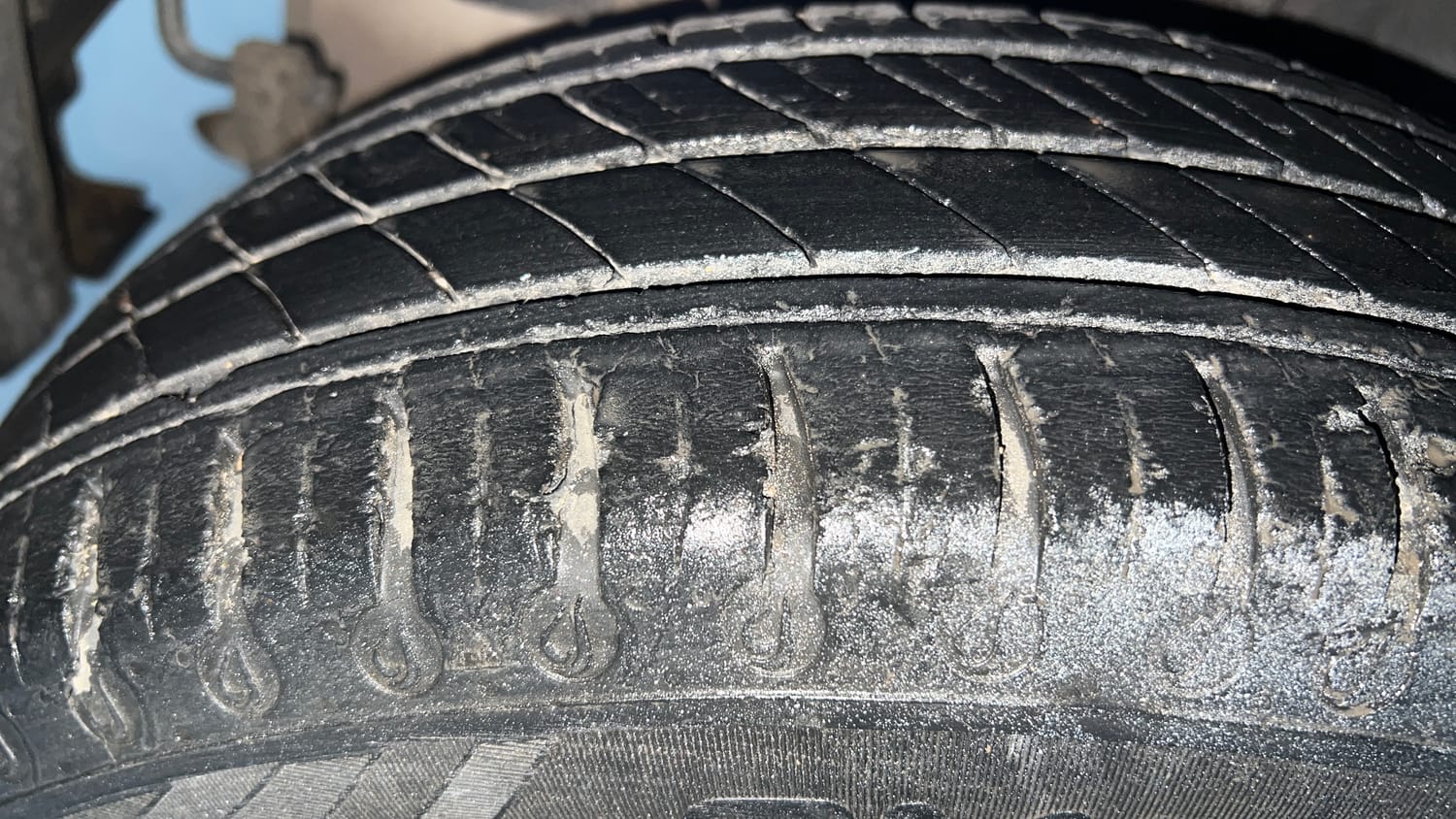 Used 2022 Tata Tiago XT Petrol Manual tyres RIGHT REAR TYRE TREAD VIEW