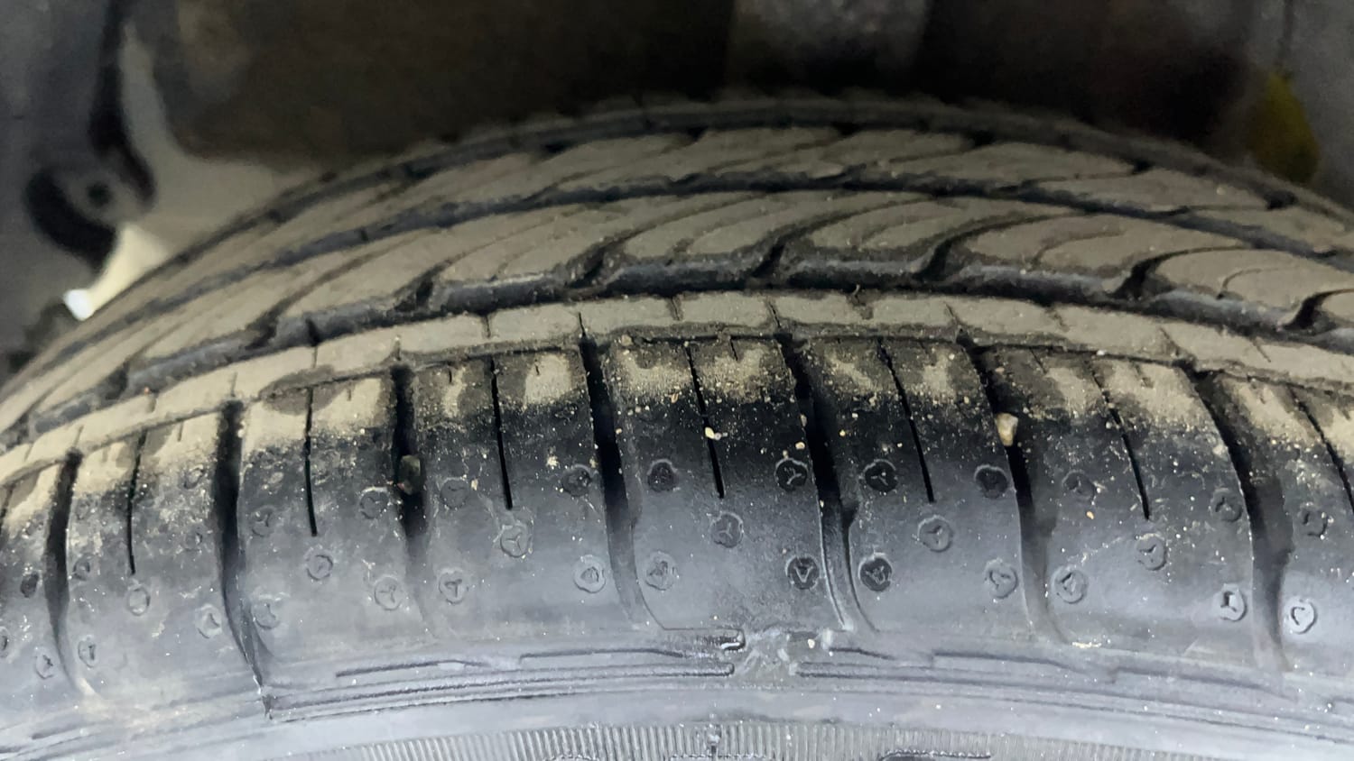 Used 2026 Hyundai Aura SX Plus 1.2 AMT Petrol Petrol Automatic tyres RIGHT REAR TYRE TREAD VIEW