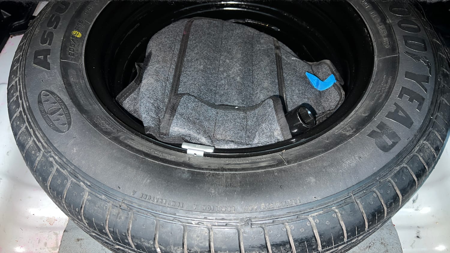 Used 2020 Kia Seltos GTK 1.4 Petrol Manual tyres SPARE TYRE VIEW