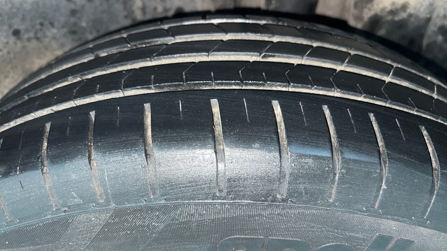 Used 2023 Toyota Glanza E Petrol Manual tyres LEFT REAR TYRE TREAD VIEW