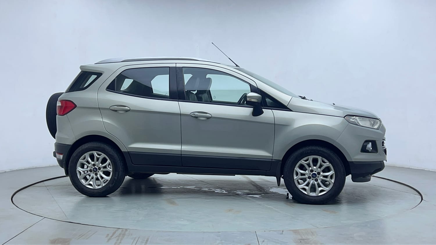 Used 2014 Ford EcoSport Titanium 1.5 TDCi (Opt) Diesel Manual exterior RIGHT SIDE VIEW