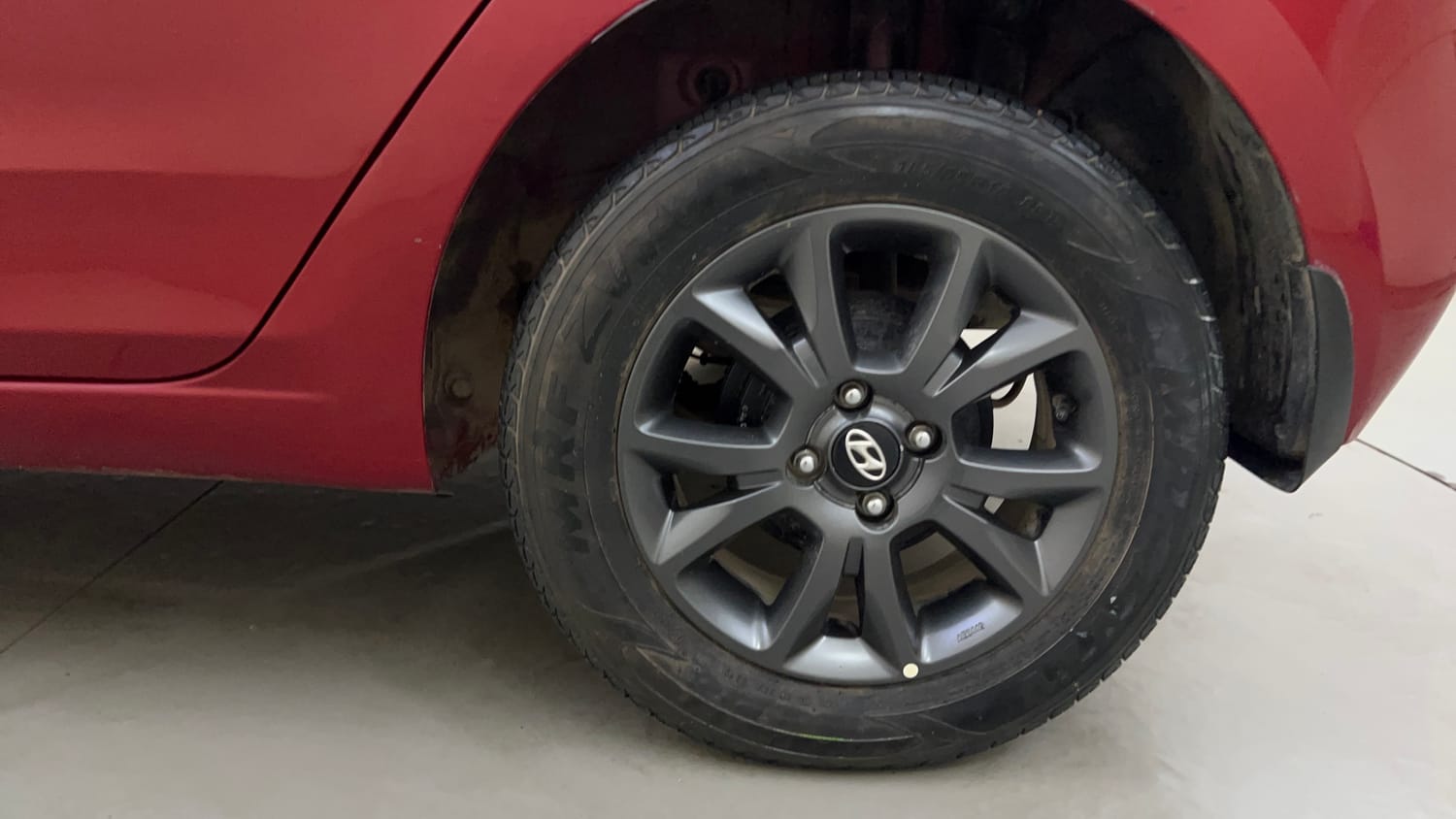 Used 2019 Hyundai Elite i20 Sportz Plus 1.2 Petrol Manual tyres LEFT REAR TYRE RIM VIEW
