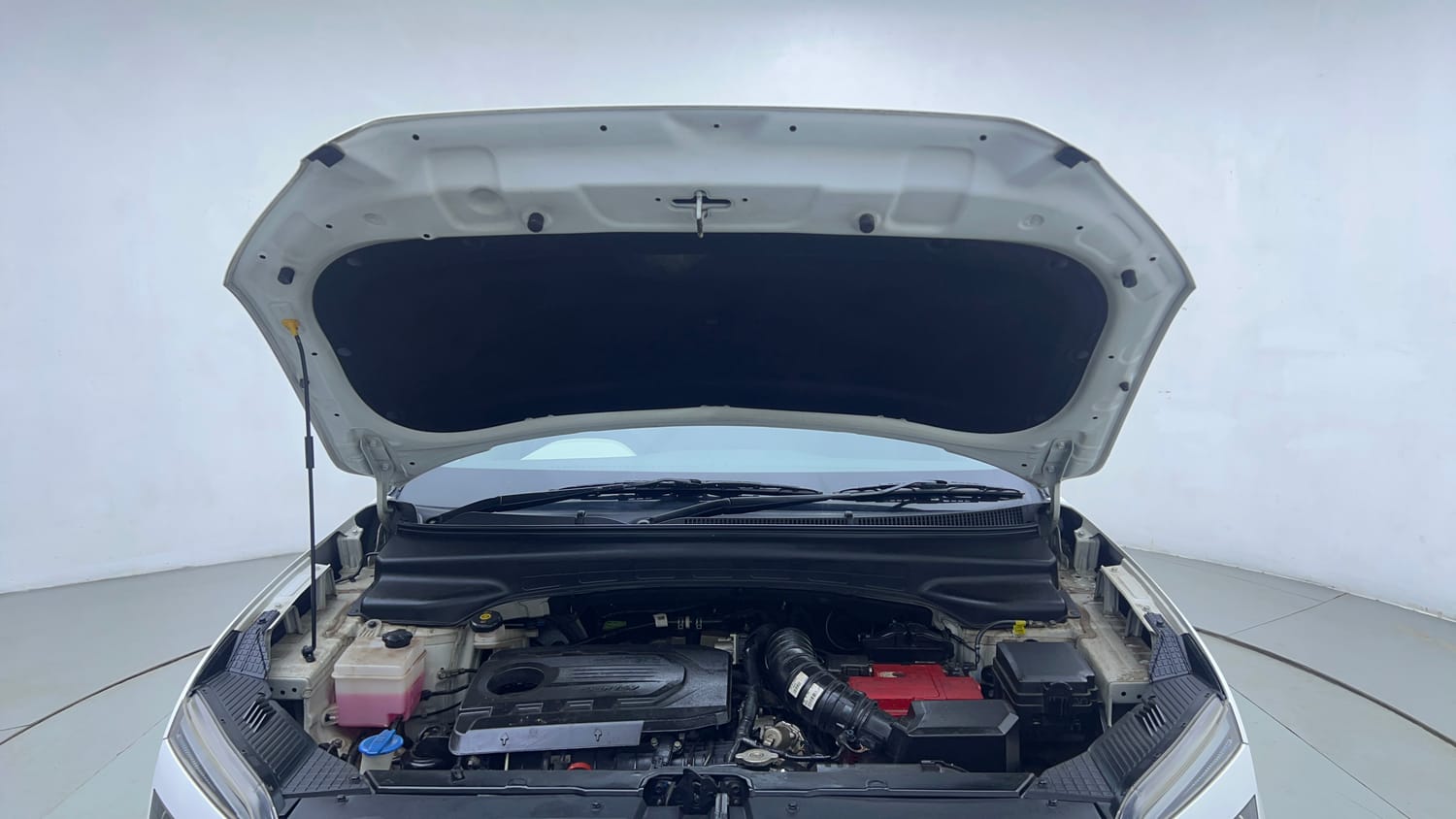 Used 2021 Hyundai Creta EX 1.5 Diesel Diesel Manual engine ENGINE & BONNET OPEN FRONT VIEW
