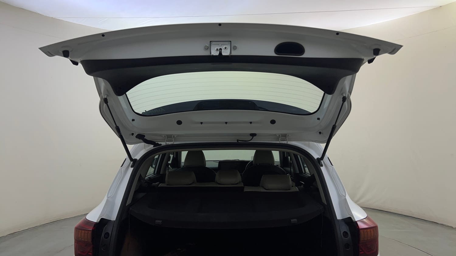 Used 2020 kia Seltos GTX Plus DCT 1.4 Petrol Automatic interior DICKY DOOR OPEN VIEW
