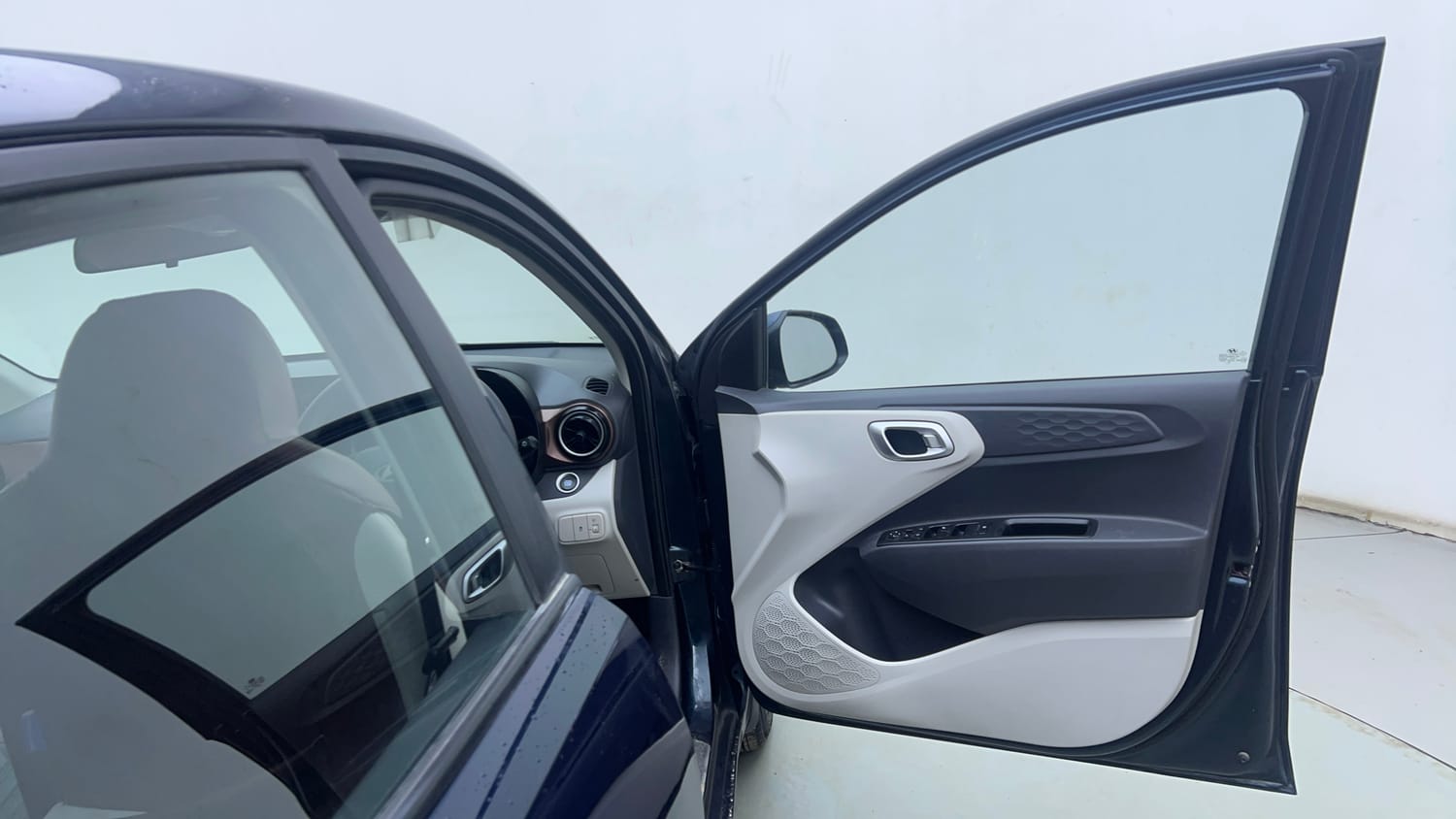 Used 2025 Hyundai Aura SX Plus 1.2 AMT Petrol Petrol Automatic interior RIGHT FRONT DOOR OPEN VIEW