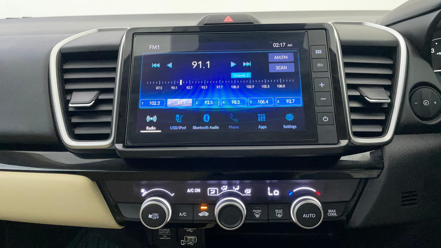Used 2024 Honda City V Petrol MT Petrol Manual interior MUSIC SYSTEM & AC CONTROL VIEW