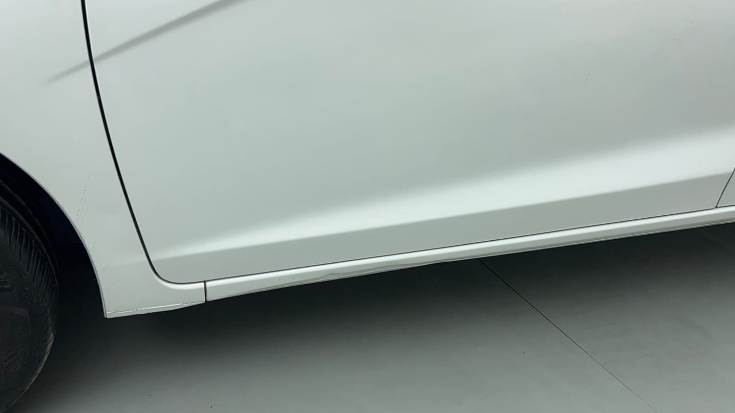 Used 2015 Honda Jazz V AT Petrol Petrol Automatic dents MINOR SCRATCH