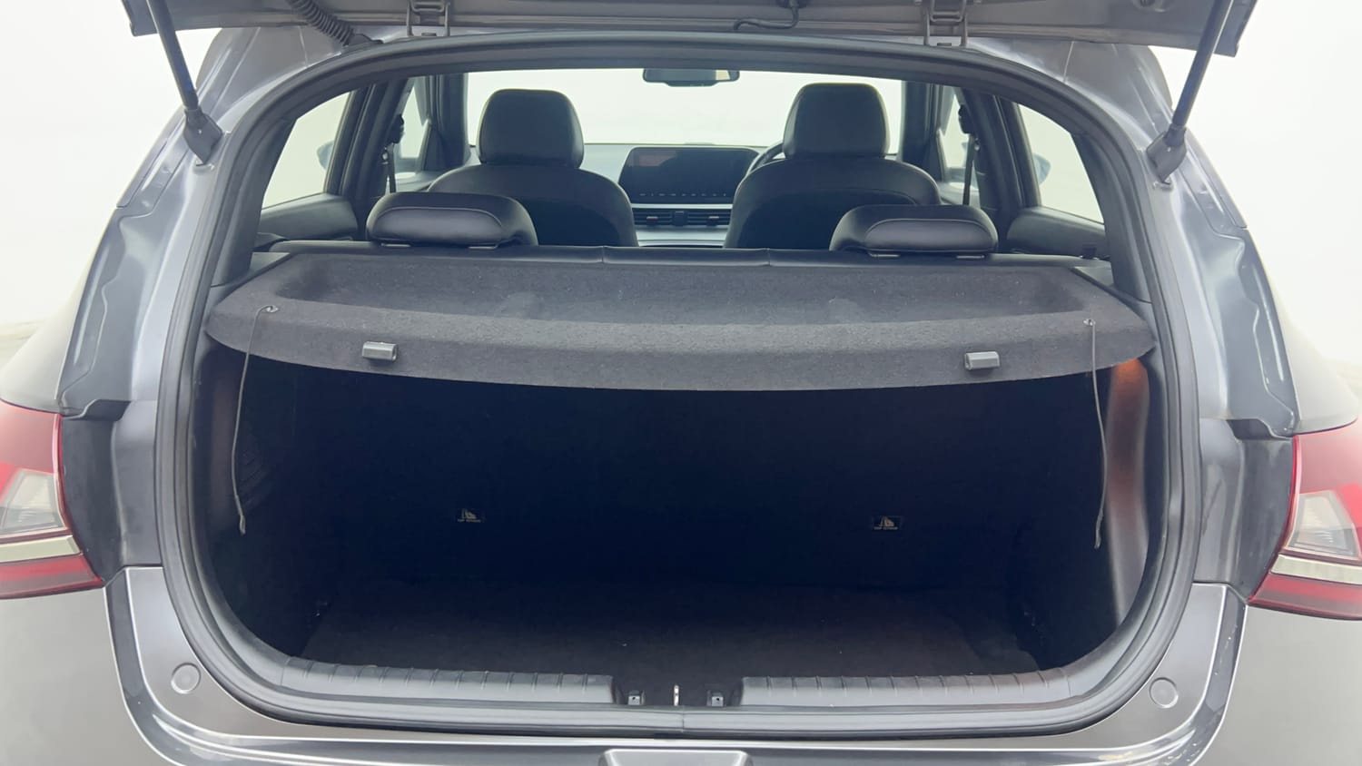 Used 2022 Hyundai i20 N Line N8 1.0 Turbo DCT Petrol Automatic interior DICKY INSIDE VIEW