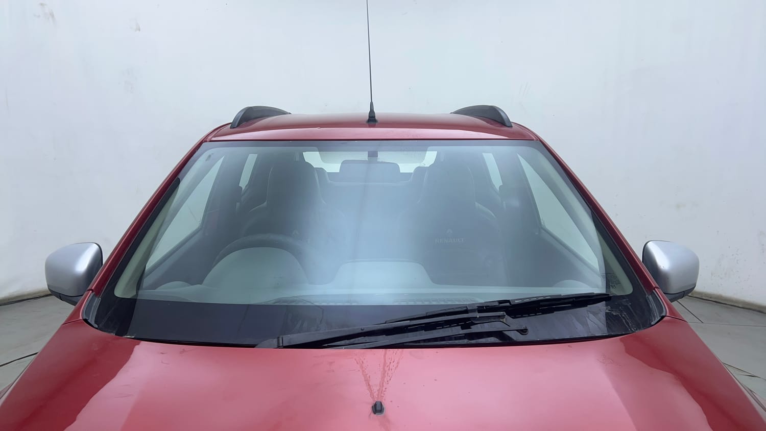 Used 2017 Renault Kwid 1.0 RXT AMT Opt Petrol Automatic exterior FRONT WINDSHIELD VIEW