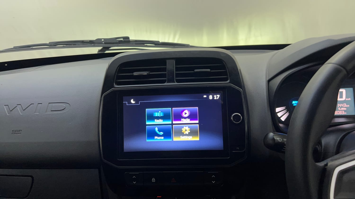 Used 2020 Renault Kwid RXT 1.0 AMT Opt Petrol Automatic top_features Touch screen infotainment system