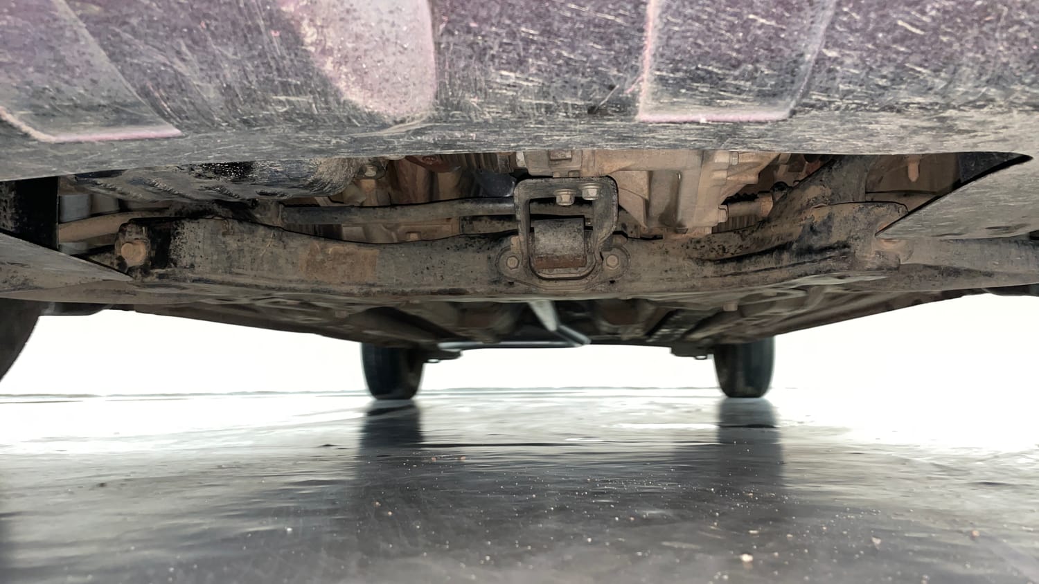 Used 2017 Hyundai Elite i20 Magna 1.2 Petrol Manual extra FRONT LEFT UNDERBODY VIEW