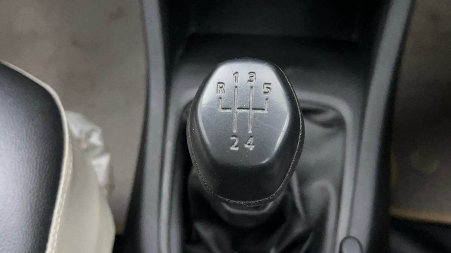 Used 2021 Renault Triber RXL Petrol Manual interior GEAR  KNOB VIEW