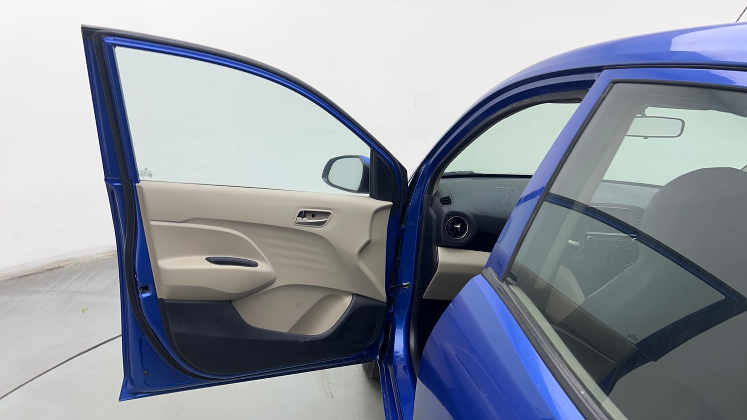 Used 2020 Hyundai Santro Sportz AMT Petrol Automatic interior LEFT FRONT DOOR OPEN VIEW