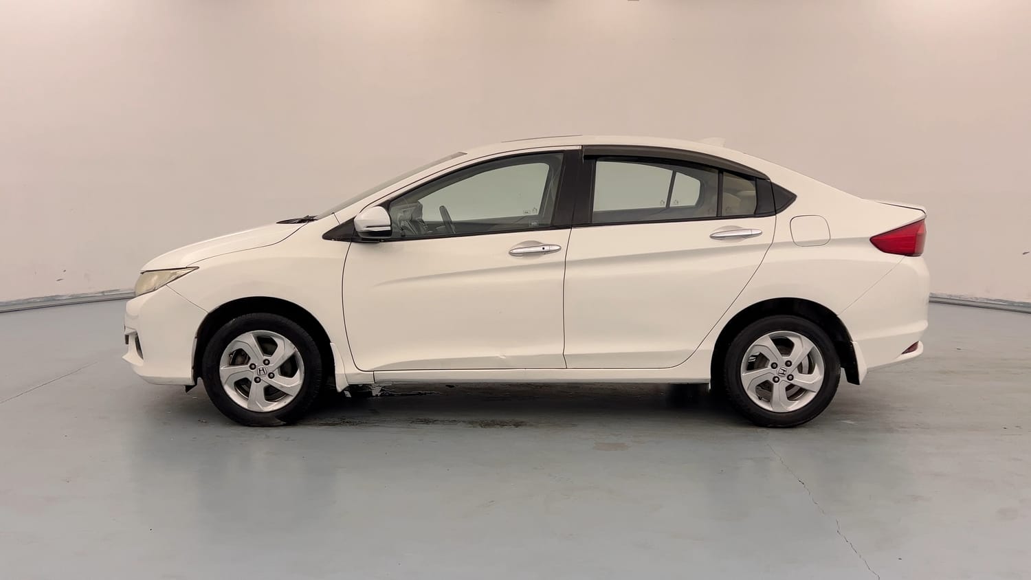 Used 2015 Honda City VX CVT Petrol Automatic exterior LEFT SIDE VIEW