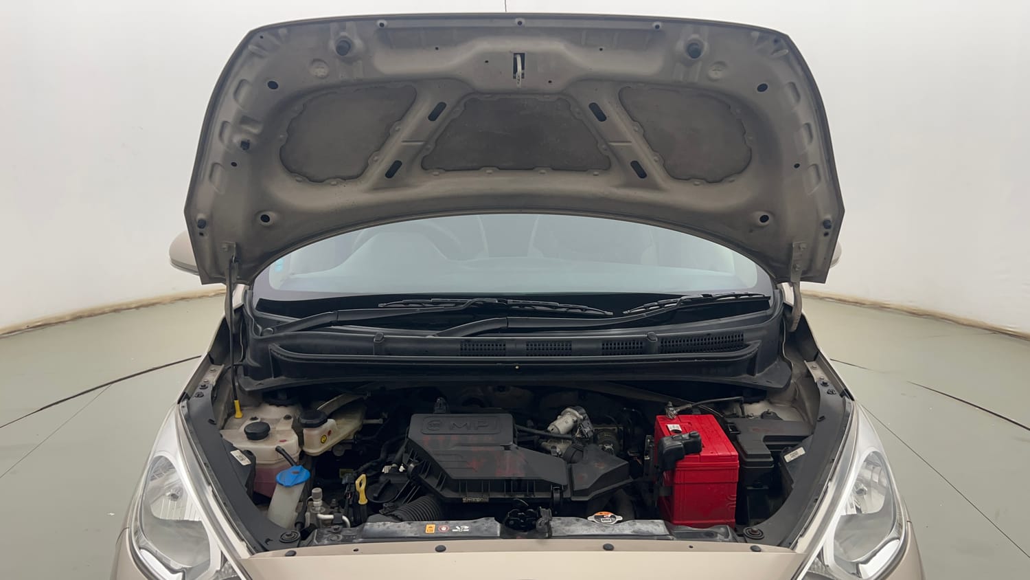Used 2022 Hyundai Santro Sportz Petrol Manual engine ENGINE & BONNET OPEN FRONT VIEW