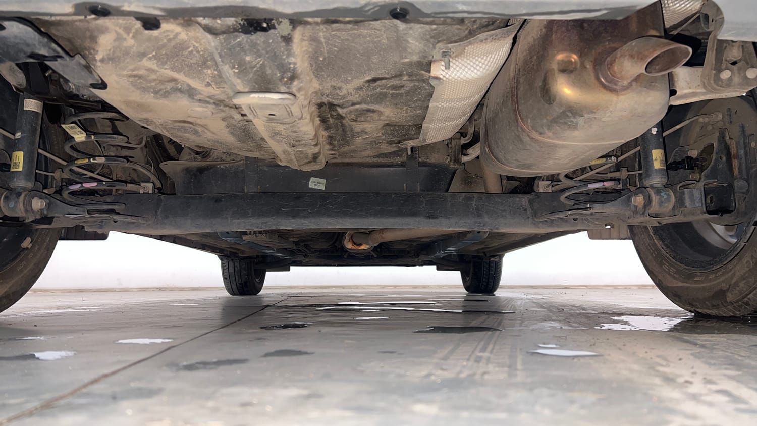 Used 2023 Hyundai Exter SX (O) Connect 1.2 AMT Petrol Automatic extra REAR UNDERBODY VIEW (TAKEN FROM REAR)
