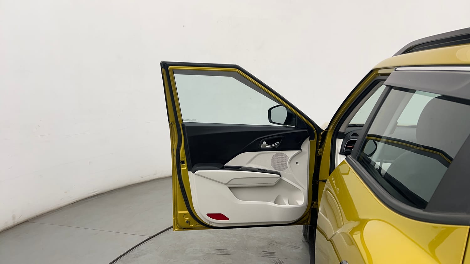 Used 2024 Mahindra XUV 3XO AX5 1.5 Diesel Autoshift Plus Diesel Automatic interior LEFT FRONT DOOR OPEN VIEW