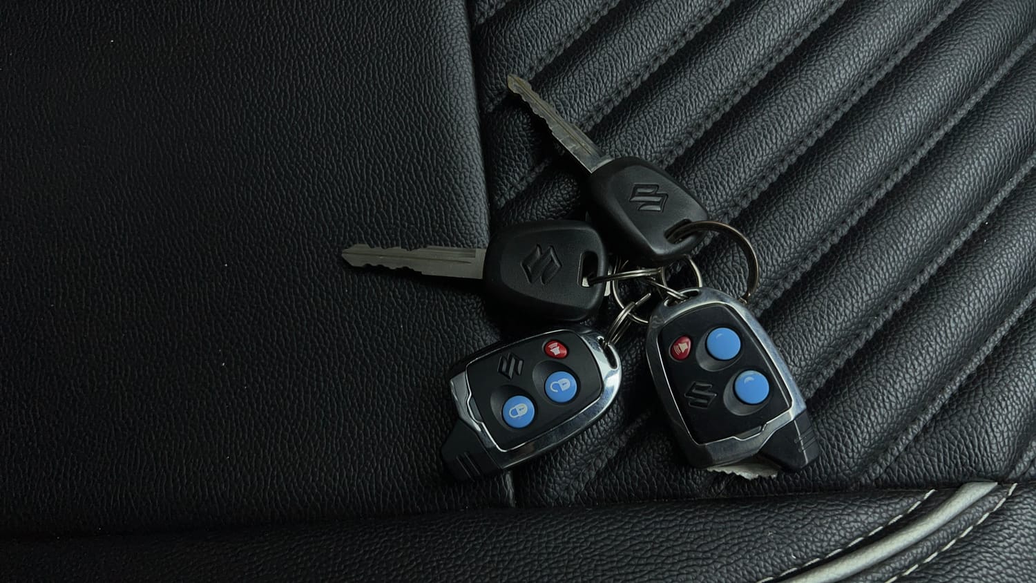 Used 2022 Maruti Suzuki Ignis Sigma 1.2 MT Petrol Manual extra CAR KEY VIEW