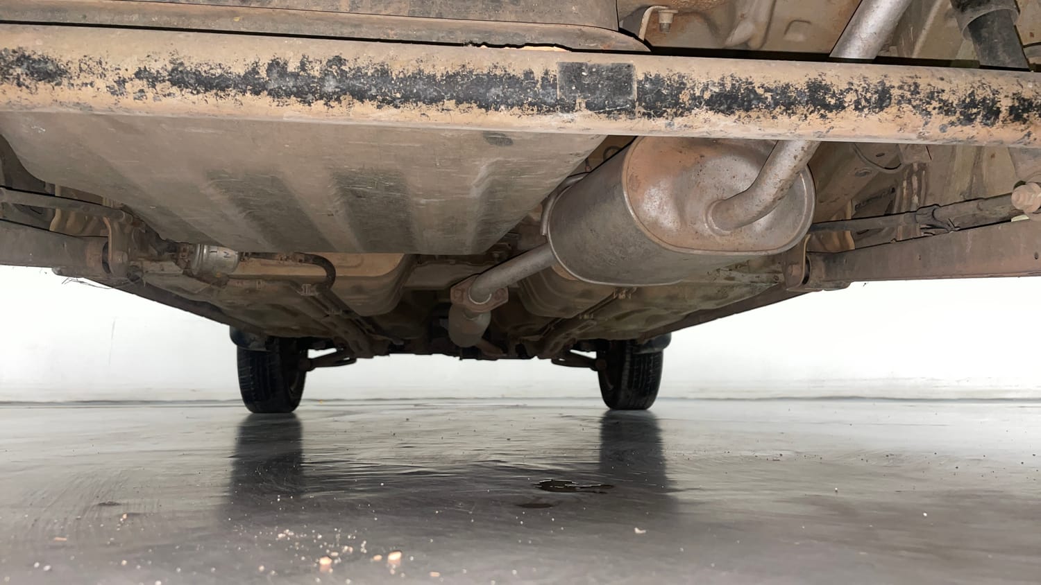 Used 2015 Maruti Suzuki Alto K10 VXi Petrol Manual extra REAR UNDERBODY VIEW (TAKEN FROM REAR)