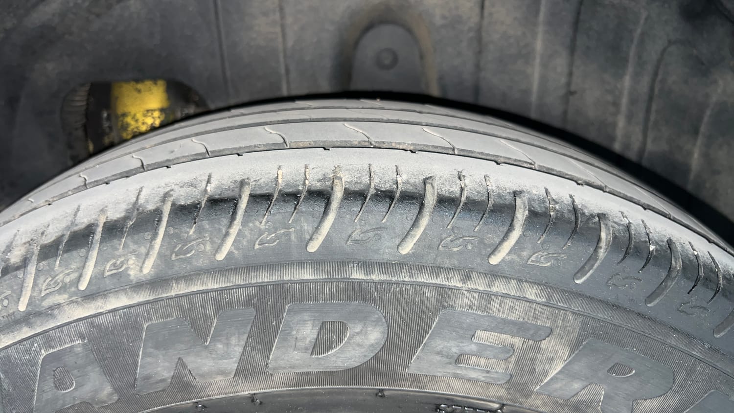Used 2024 Mahindra XUV 3XO AX5 1.5 Diesel Autoshift Plus Diesel Automatic tyres LEFT REAR TYRE TREAD VIEW