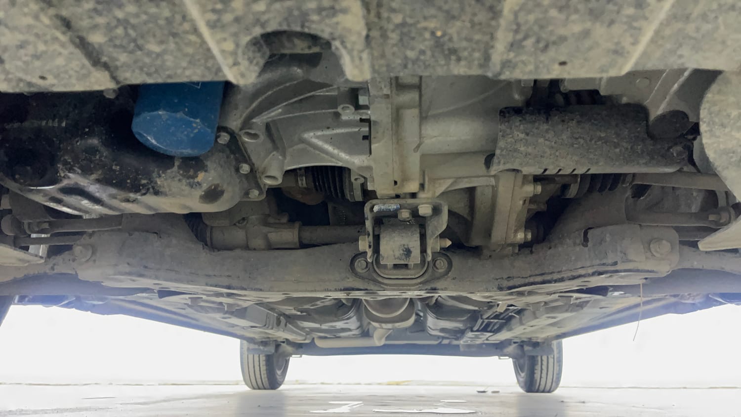 Used 2026 Hyundai Aura SX Plus 1.2 AMT Petrol Petrol Automatic extra FRONT LEFT UNDERBODY VIEW