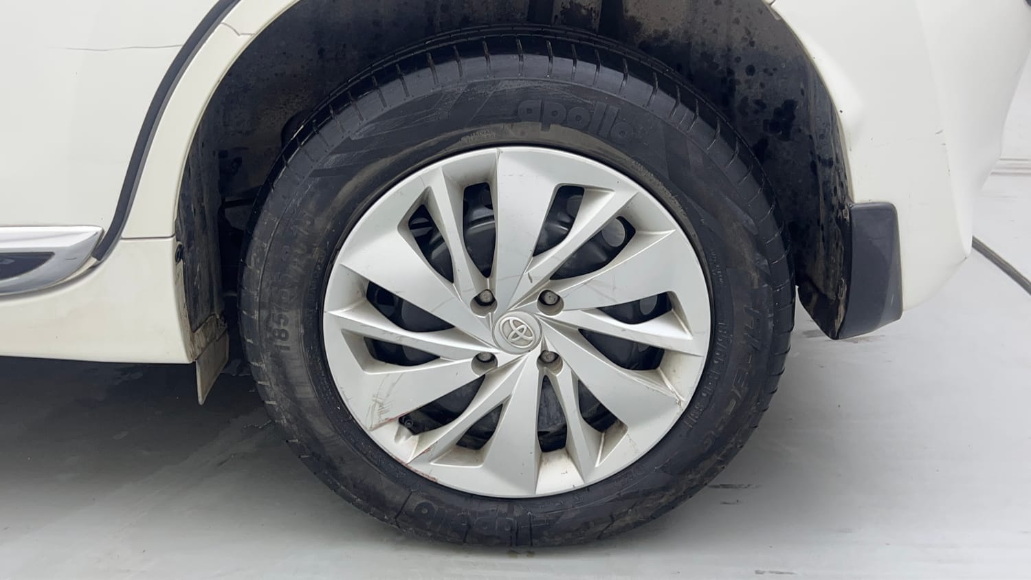 Used 2023 Toyota Glanza E Petrol Manual tyres LEFT REAR TYRE RIM VIEW
