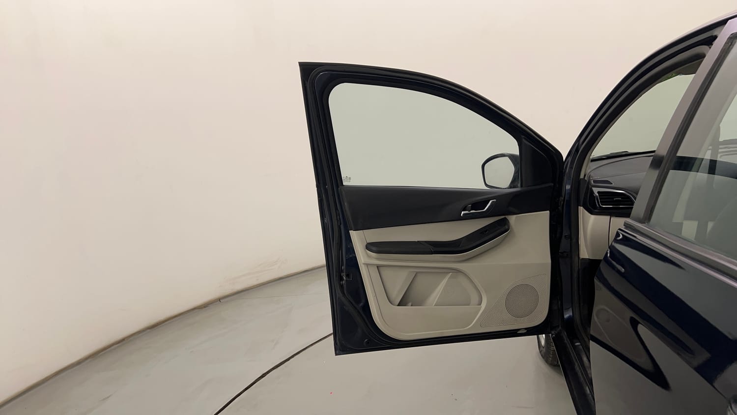 Used 2022 Tata Tiago XZ Plus CNG Cng Manual interior LEFT FRONT DOOR OPEN VIEW